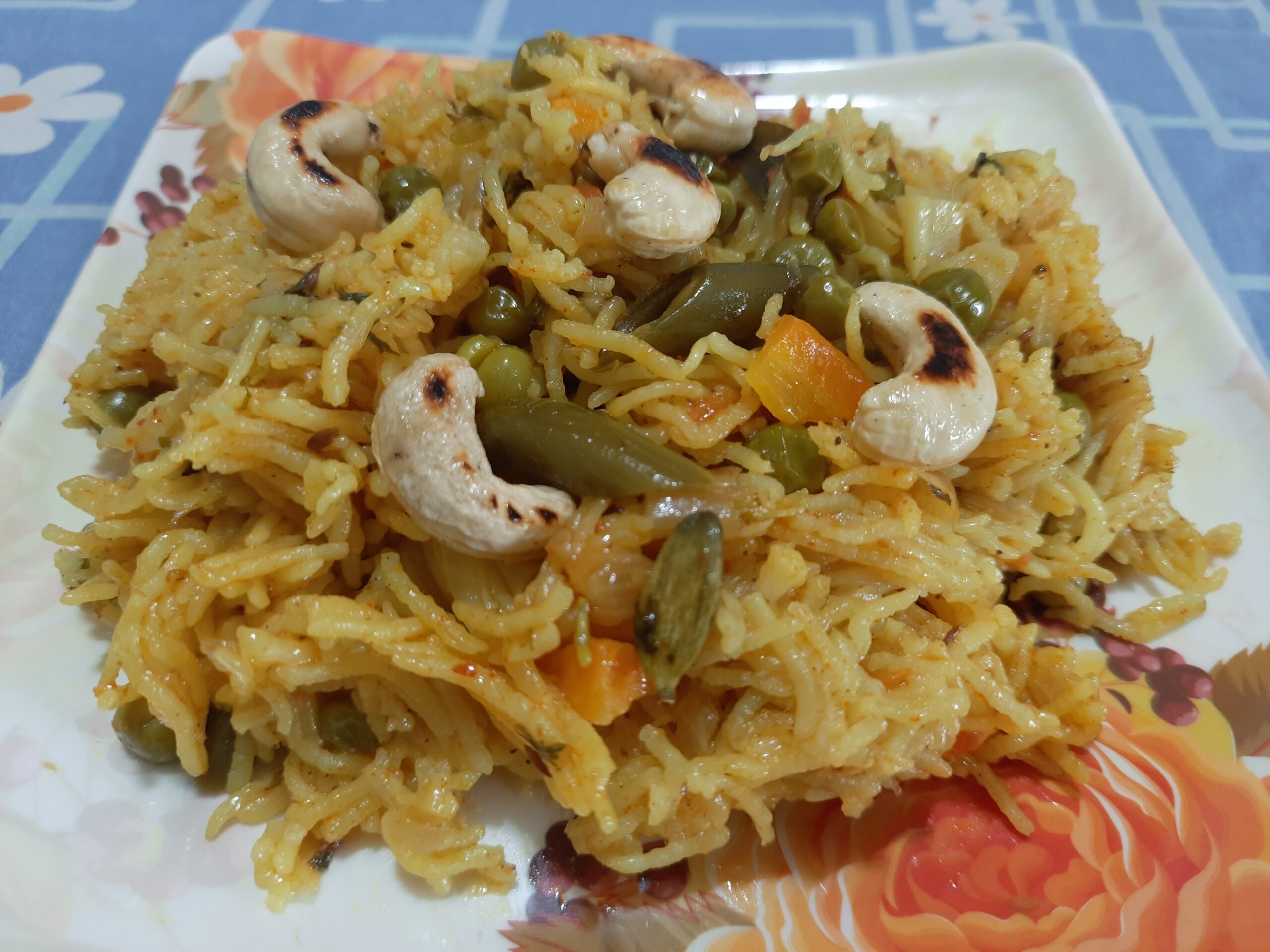 Vegetable Pulao Recipe in cooker.